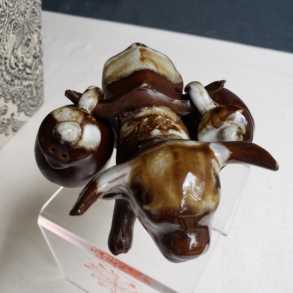 Bull salt and pepper shakers USA